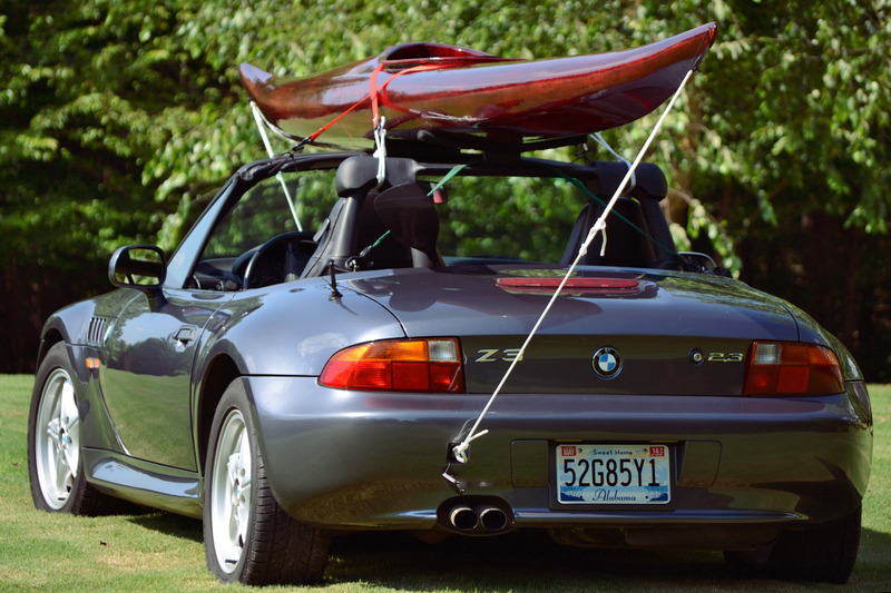 Illustration for article titled 1999 BMW Z3 Roadster: Will It Kayak?